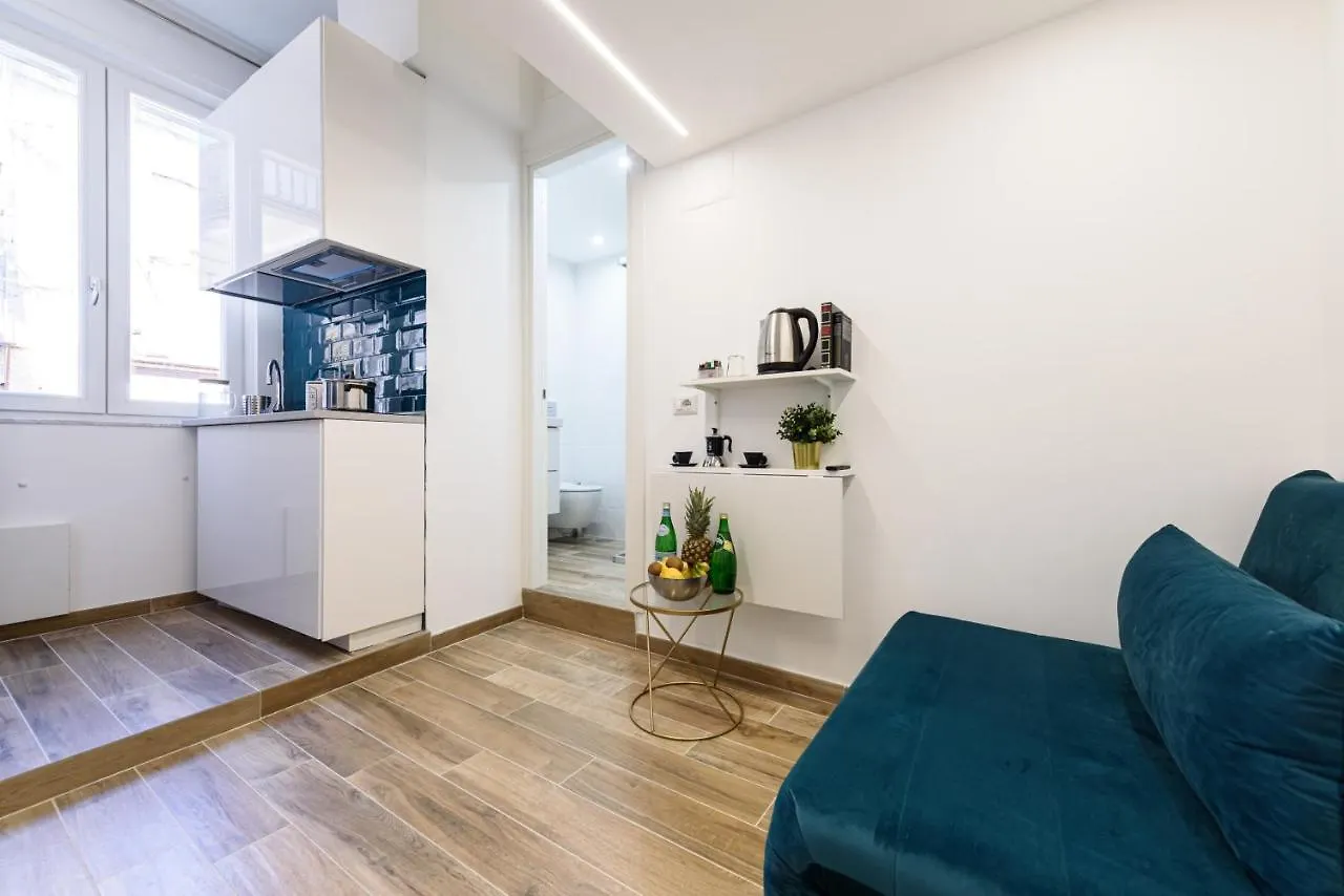 Napoli In Bed Apartment 0*, Naples Italy
